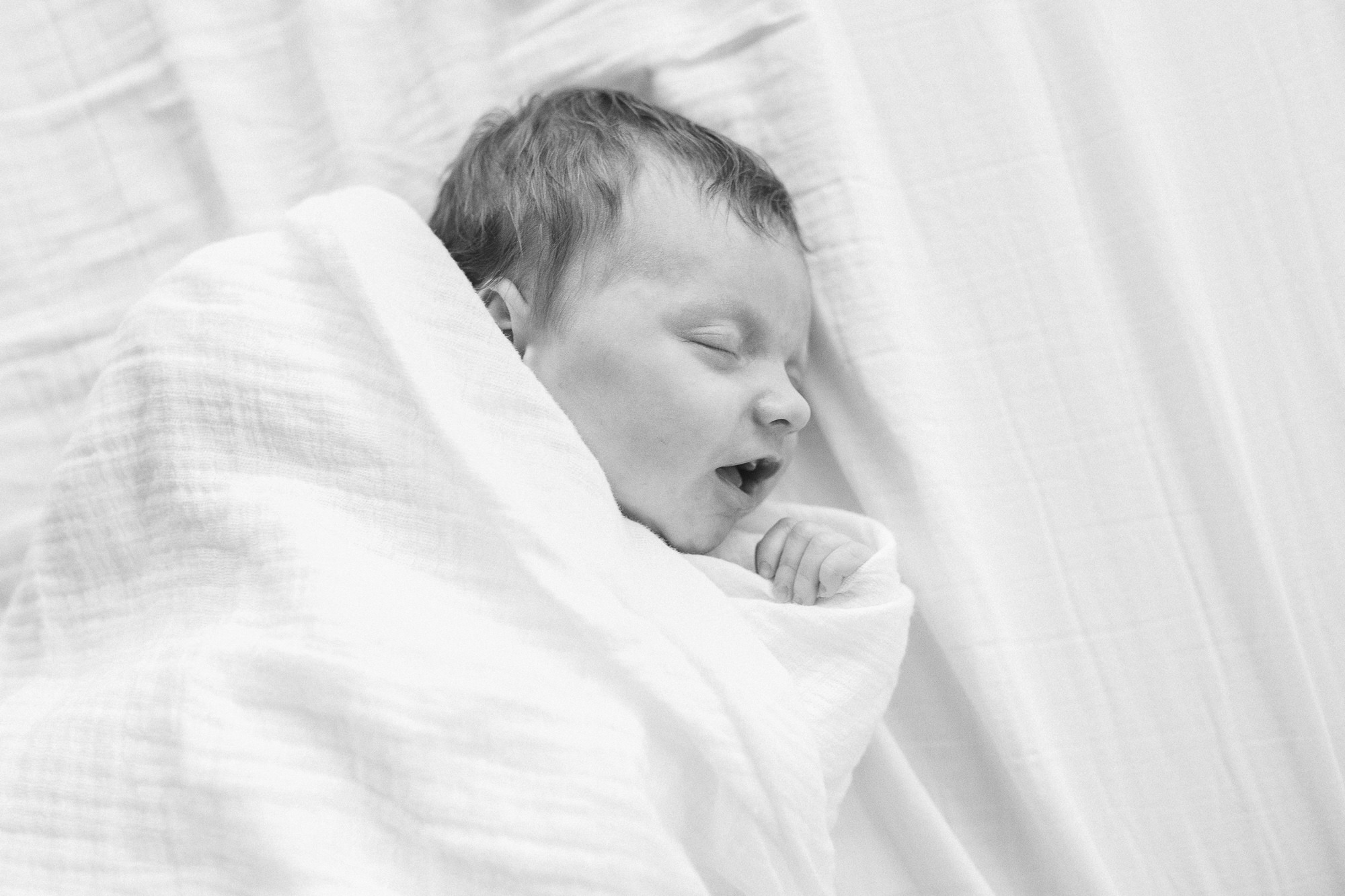 fine-art-black-and-white-newborn-photography-ann-arbor07